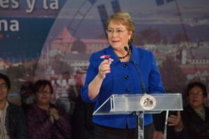 Los complejos temas diplomáticos que Bachelet podría enfrentar en Quito