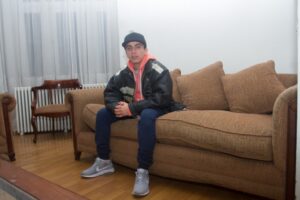 Drama vivió argentino que sufrió robo  de su auto y no podía volver a su país