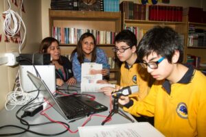 Alumnos de la Escuela Paul Harris previenen consumo de tabaco a través de Radio Escolar