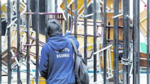 “Le hacen daño a la educación pública”