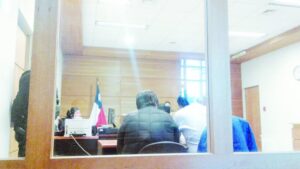 Detenido por agresión dice que trató de evitar el suicidio de su pareja