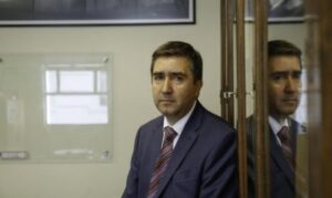 Paro de Aduana suma apoyo internacional mientras en Magallanes asume nuevo director