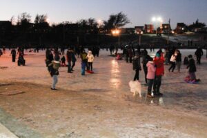 Centenares de familias disfrutaron la  tarde de ayer en el Parque María Behety