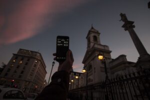 A un mes de implementado el horario magallánico, comunidad sigue dividida sobre sus beneficios