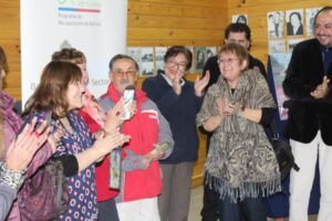 Vecinos de Playa Norte compartieron sus recuerdos en concurso de relatos del programa Quiero mi Barrio