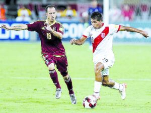 Peruano Flores vuelve a sonar en la U. de Chile