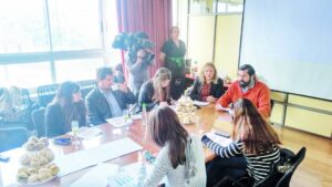 Fundación Emilia entregó resultados de encuesta en Magallanes