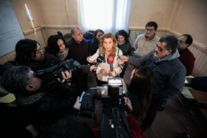 UMAG se allana a negociar con estudiantes, previa entrega del campus central