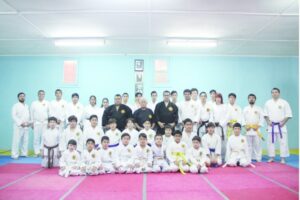 Maestro japonés dictó seminario en Santiago y Punta Arenas