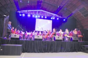 Con alta convocatoria comenzó ayer el XXIV Festival Folklórico Estudiantil en la Patagonia