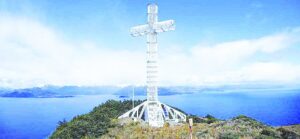 Emotivo funeral del impulsor de la “Cruz de los Mares” en cabo Froward