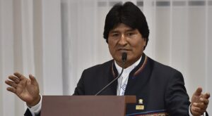 Morales llama a Chile a “cumplir principios de bilateralidad”