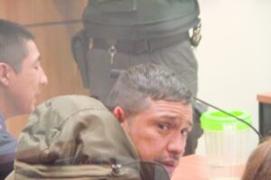 Tras comprar con tarjeta robada, fueron detenidos cuando regresaron pidiendo cambio de productos