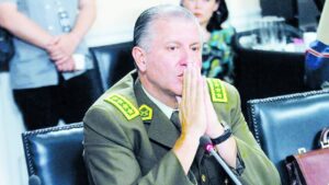 Cuatro candidatos presidenciales piden  salida de Villalobos