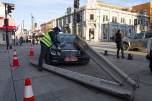 Puntarenenses han debido estar más de 200 horas sin luz debido a choques