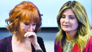 Aseguró estar siendo investigada por el servicio secreto
