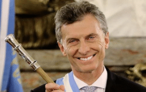 “Sean parte de los futuros mejores años de la historia de Argentina”