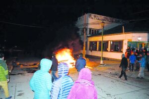 Joven desahuciado por los médicos luego de recibir brutal golpiza de funcionarios de Carabineros a la salida de local nocturno