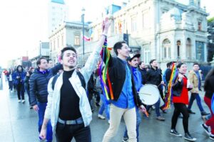 Masiva marcha por la diversidad sexual  se tomó las calles céntricas de Punta Arenas
