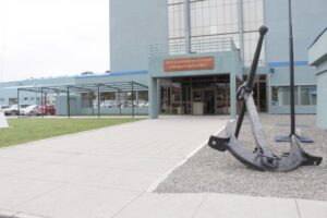 Personal médico denunció a hombre que provocó cortes en las manos de su pareja