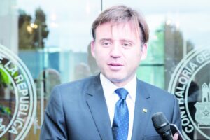 Alcalde Radonich enfatizó que licitación de la basura se ajusta a la legalidad
