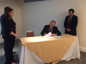 La ceremonia que crispó al  Sindicato de Profesionales ENAP