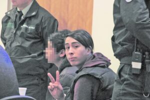 Jóvenes cometieron violento asalto a dos mujeres, a pocas cuadras y en menos de 20 minutos
