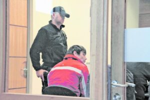 Ebrio agredió a bailarina del Carnaval y las emprendió contra Carabineros