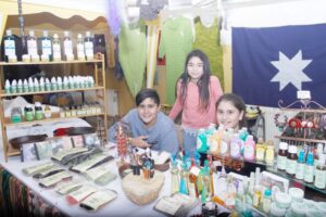 Con comida típica y más de treinta stands, se inauguró la Expo Indígena 2017