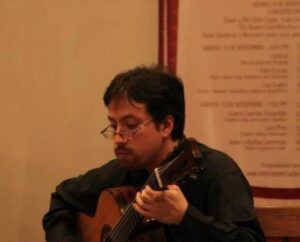 Magallánico gana concurso internacional de guitarra