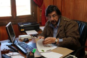 Abogado Arcos le responde a directora  del SSM: “Justifique su sueldo defendiendo  los intereses de los magallánicos”