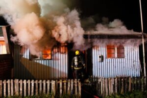 Mujer murió calcinada en medio de  incendio que destruyó su vivienda