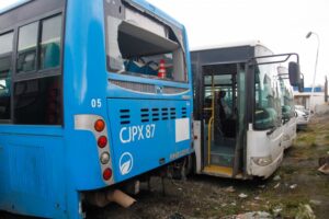 Irregularidades en microbuses podrían  terminar con caducación del servicio