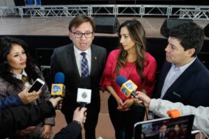 Dupla España-Tapia fue presentada oficialmente