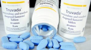 El tratamiento que previene contagios de VIH que está analizando el Minsal