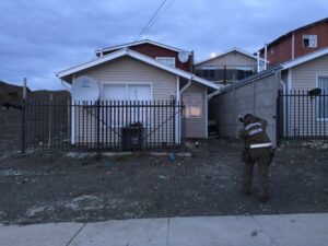 Roban cerca de medio millón en  especies y dinero desde vivienda