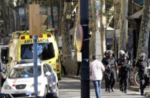 Atentado terrorista en Barcelona provoca al menos 13 muertos