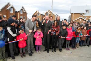 Sueño de la casa propia: 208 familias  recibieron sus nuevos hogares en  el sector sur de Punta Arenas