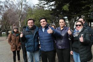 Renovación Nacional confirmó candidatura a diputado de Nicolás Cogler y alcalde Radonich le entrega su apoyo