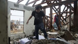 Huracán Harvey deja cinco fallecidos y cientos de heridos en su paso por Texas
