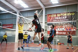 Con cinco fechas de competencia, Inacap organiza torneo de vóleibol escolar y adulto