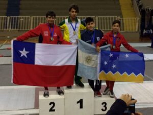 Magallánico gana bronce en el Sudamericano de esgrima en Brasil