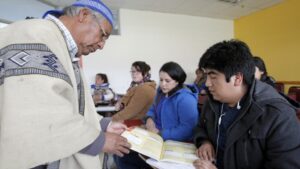 La primera carrera en el país de traducción español-mapudungun