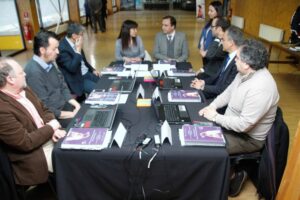 Siete arquitectos y el intendente evalúan 54 proyectos para Centro Antártico