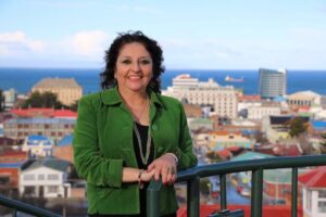 Encuesta electoral señala que Sandra Amar alcanzaría un escaño en el parlamento