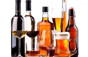 Carabineros incautó bebidas alcohólicas que eran vendidas clandestinamente en restaurant