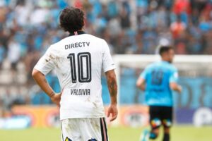 Colo Colo sufre de manera doble por Jorge Valdivia