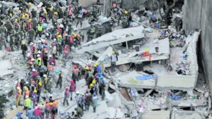 Cifra de muertos por terremoto sube a 286 personas