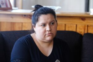 Joven que sufre rara enfermedad podría no tener beneficio de costoso medicamento