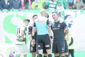 Colo Colo sufre por “Ladrón CTM” de Esteban Paredes